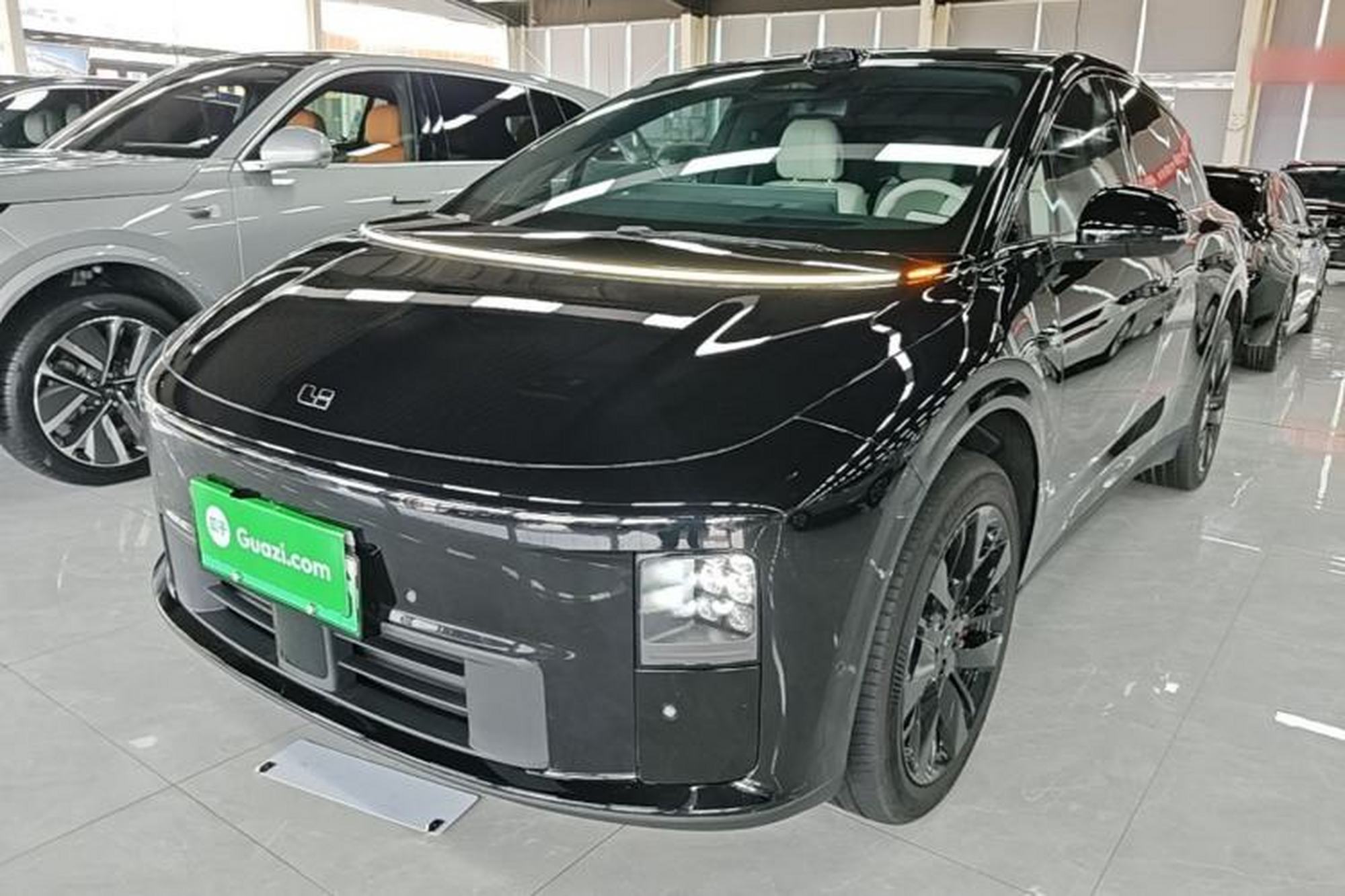 Li Auto Li Auto i6
