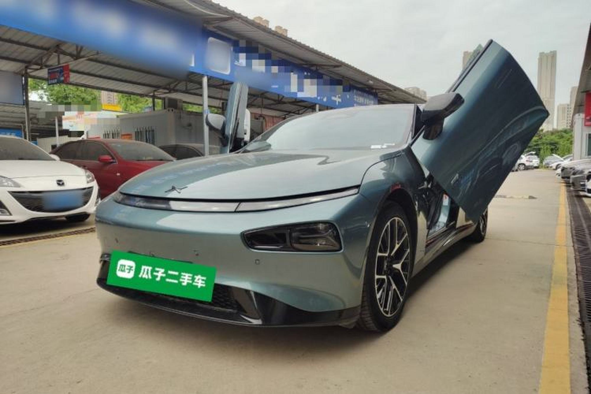 Xpeng P7