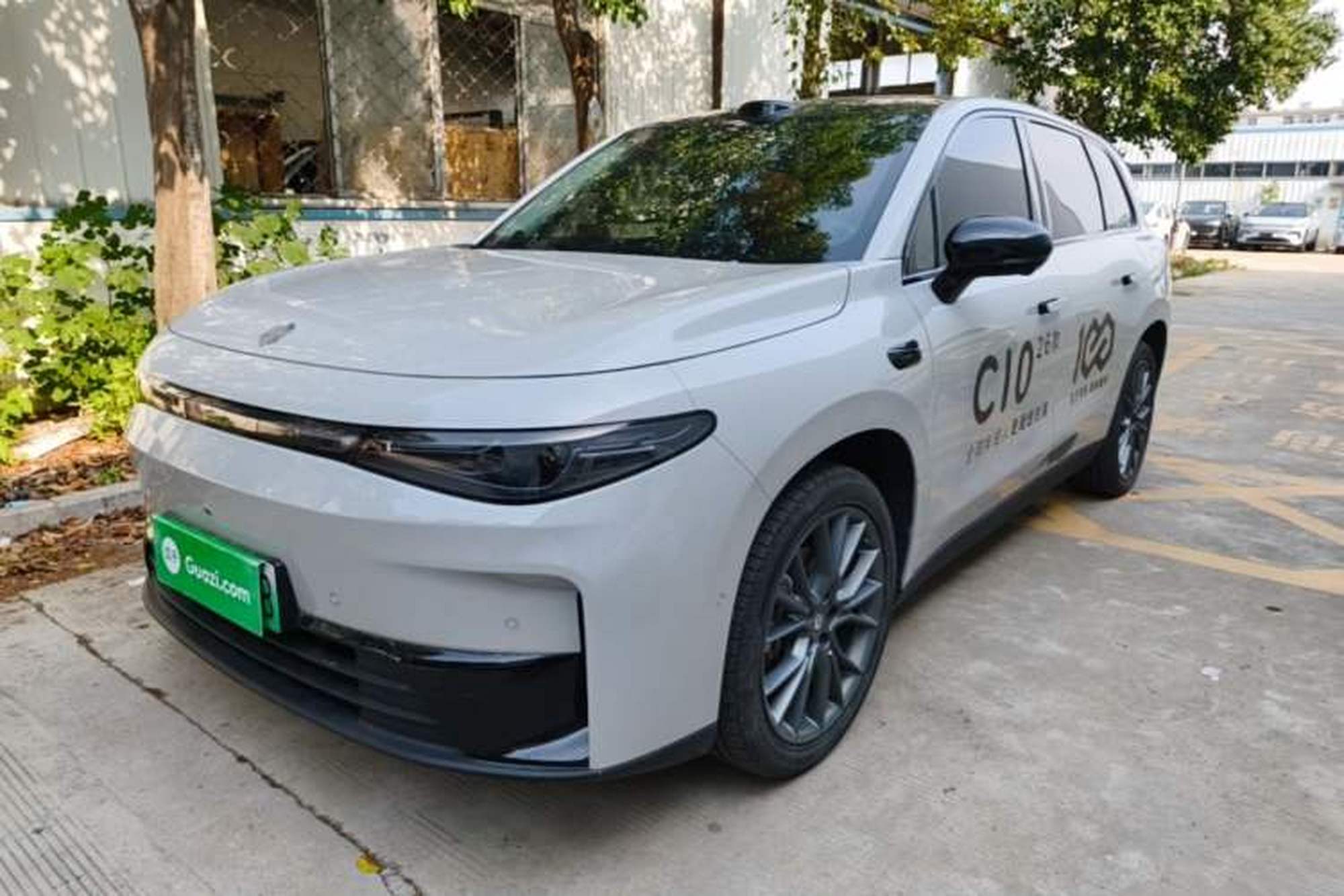 Leapmotor C10