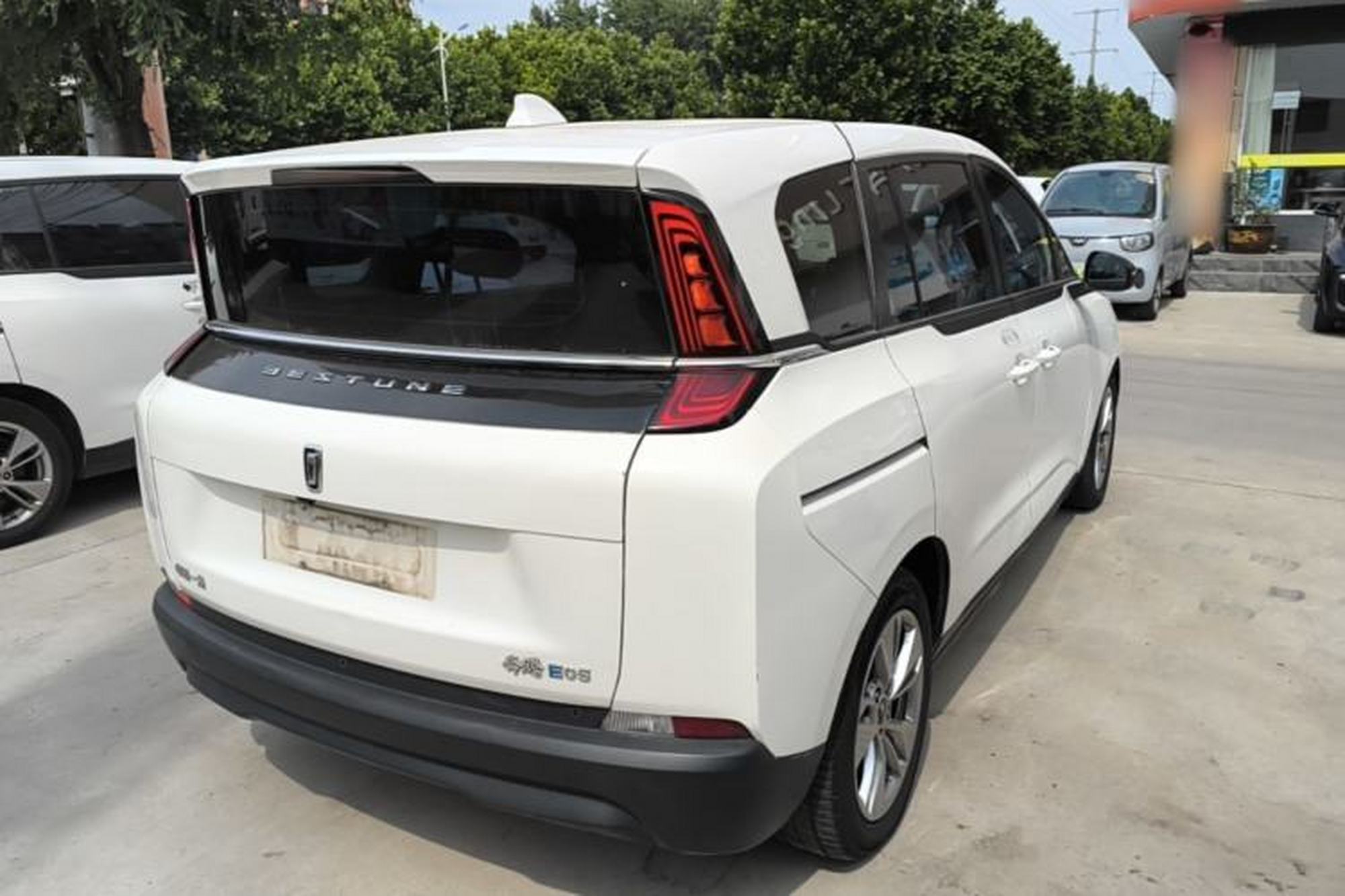 Miniatura 6