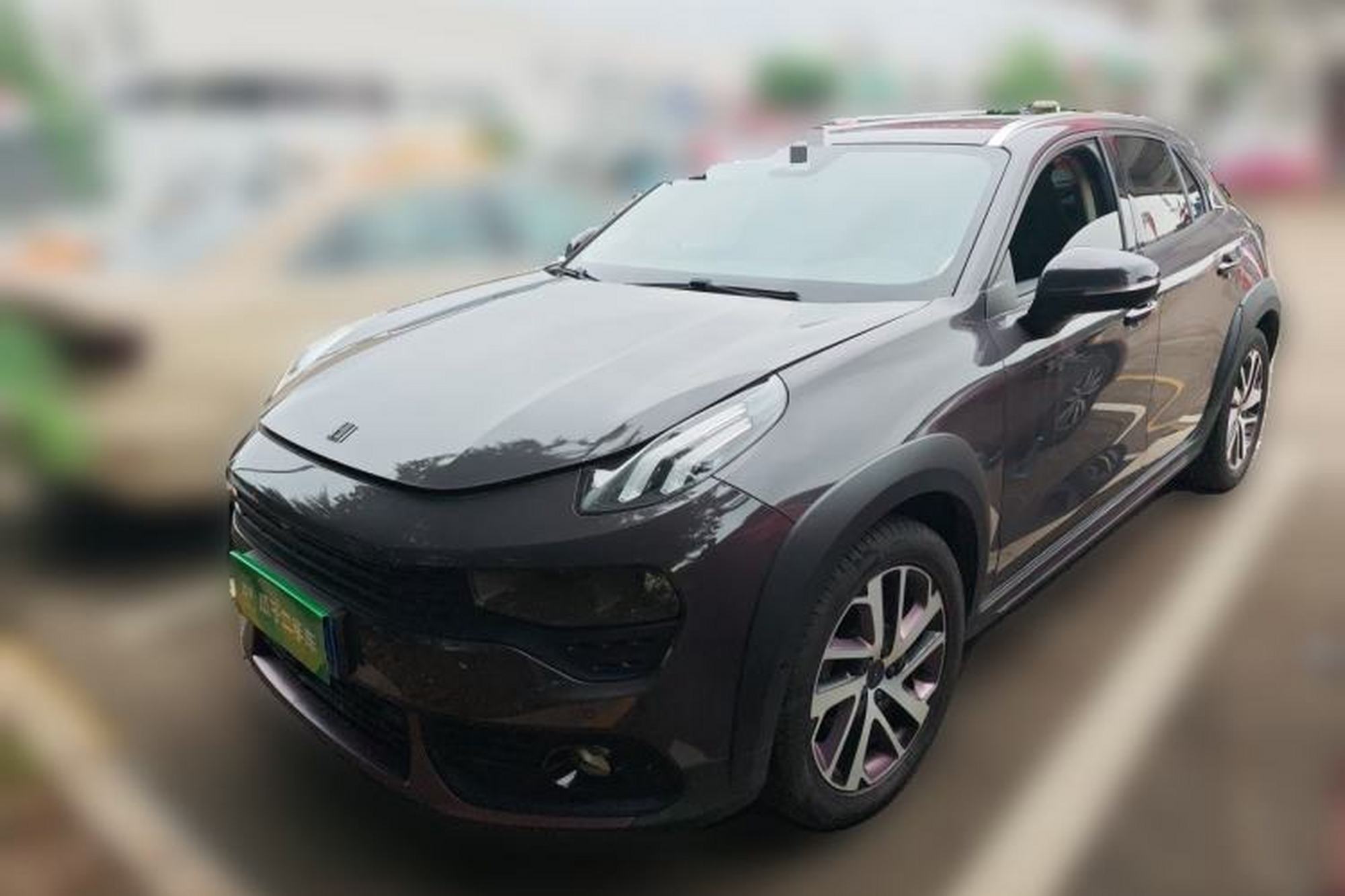 LYNK&CO 02