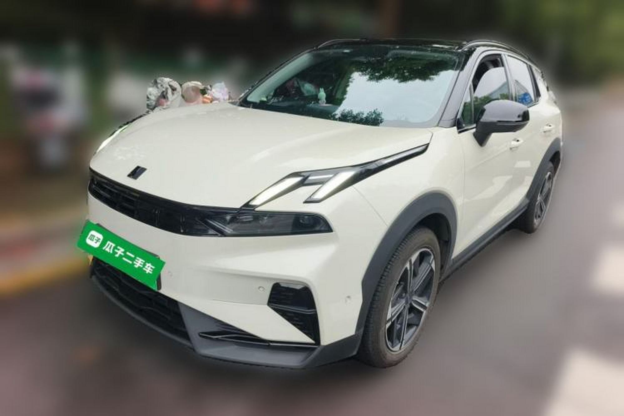 LYNK&CO 06 EM-P