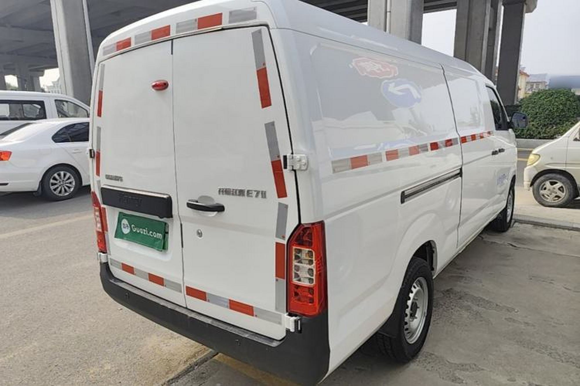 Miniatura 6