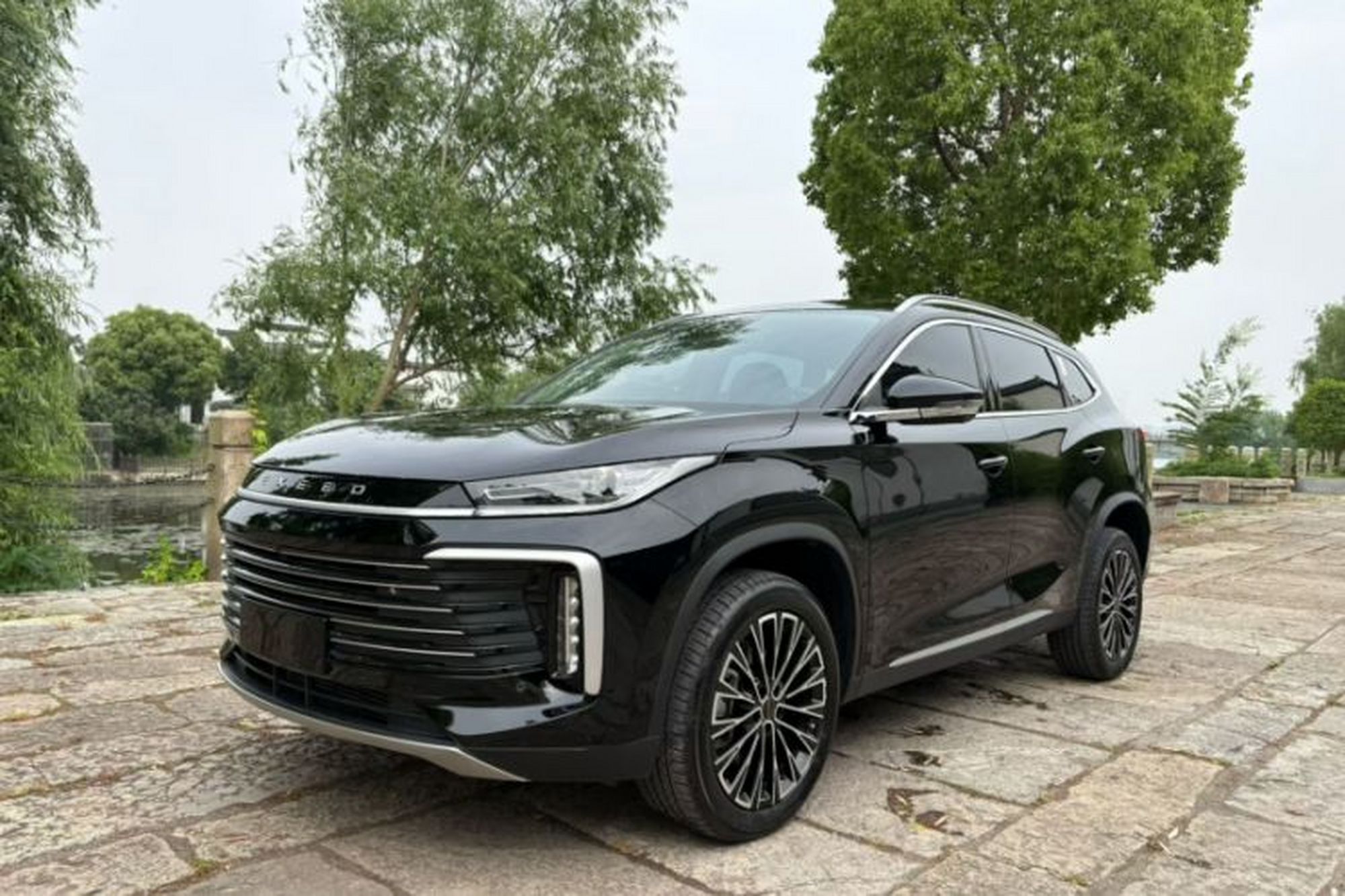 EXEED Lingyun