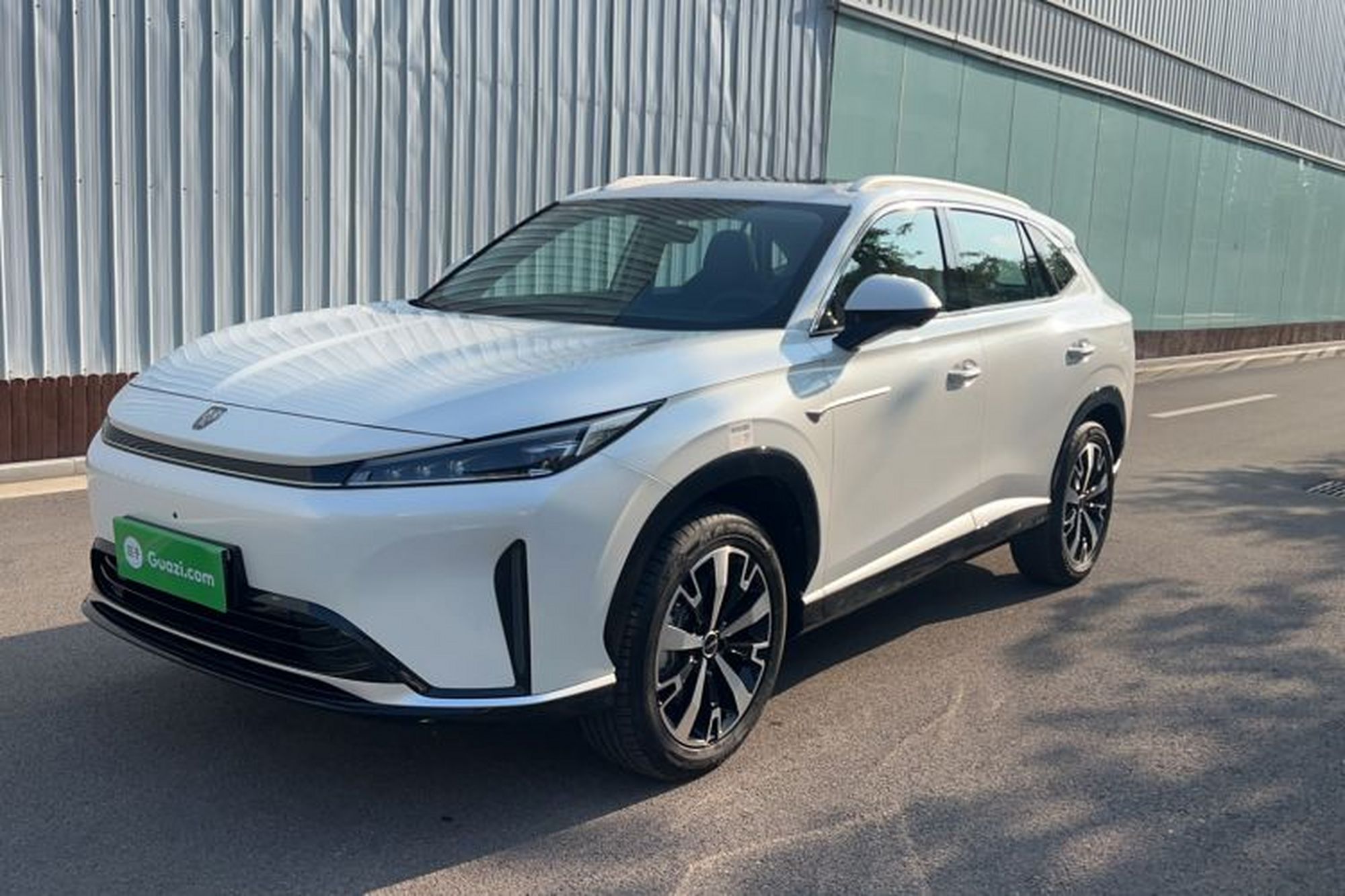 Roewe D5X DMH