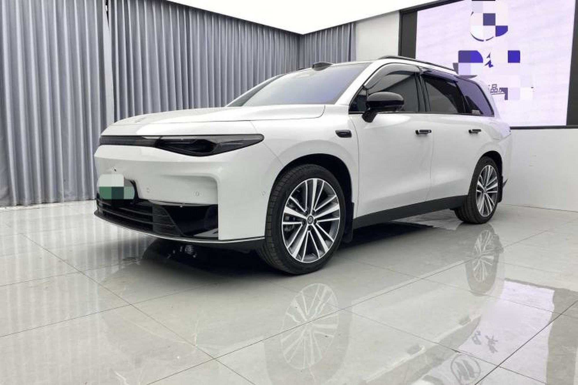 Leapmotor C16