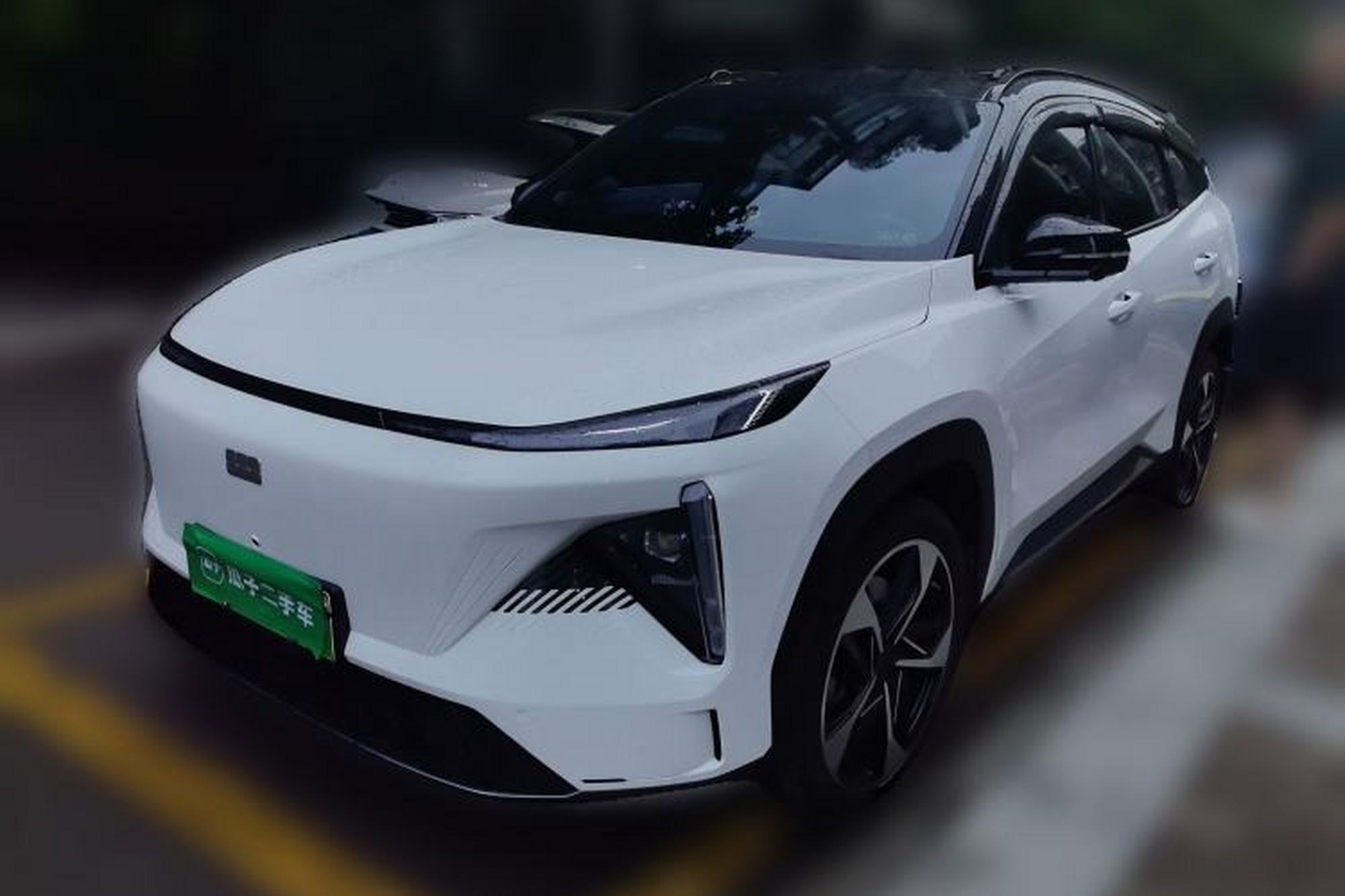 Geely Galaxy L7