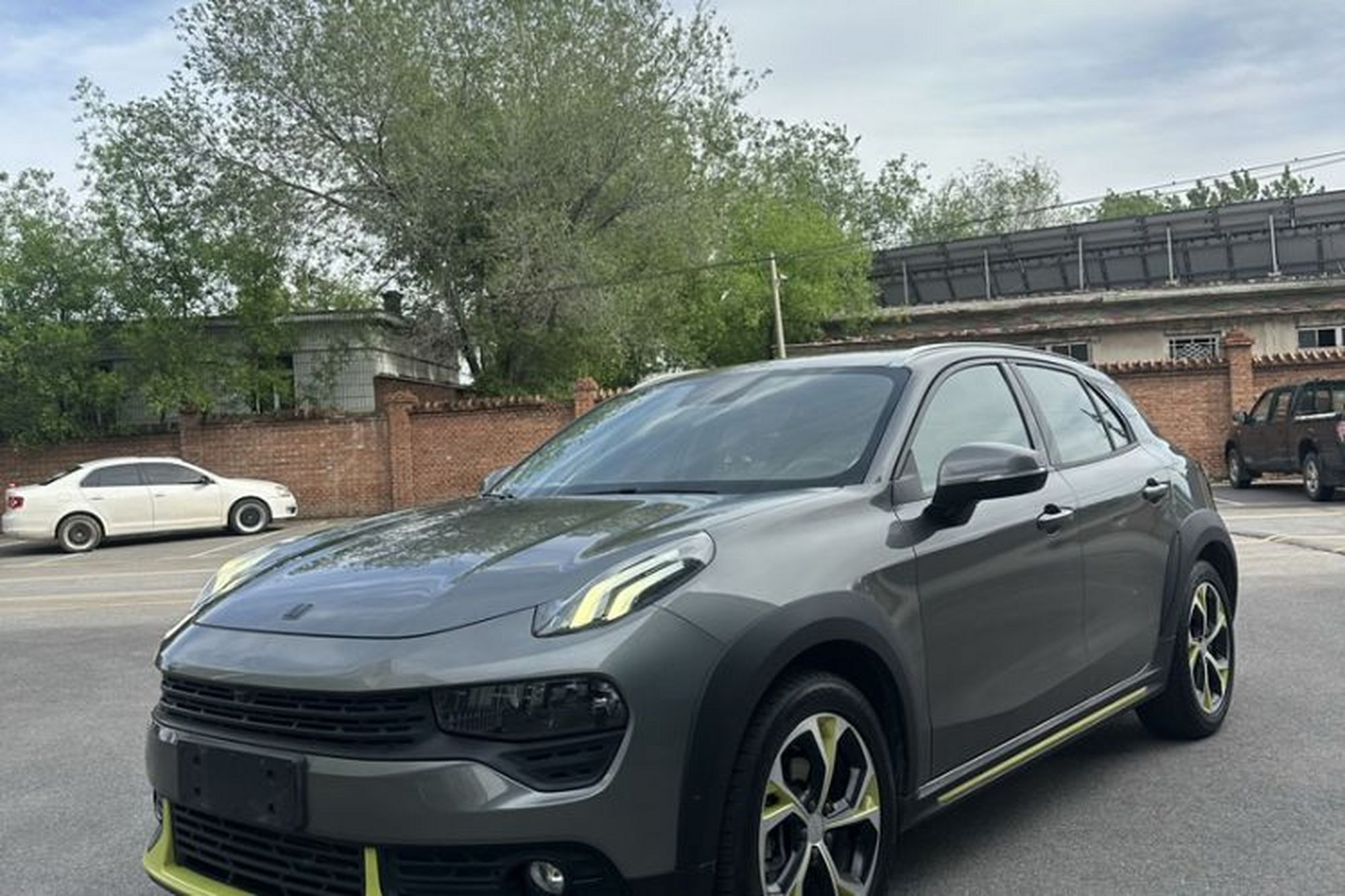 LYNK&CO 02