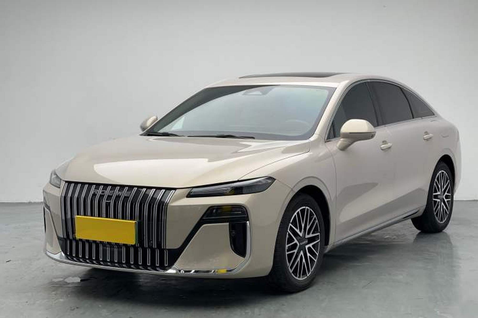 Roewe M7 DMH