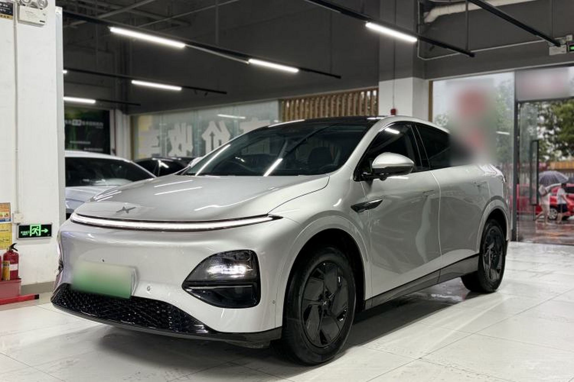 Xpeng G6