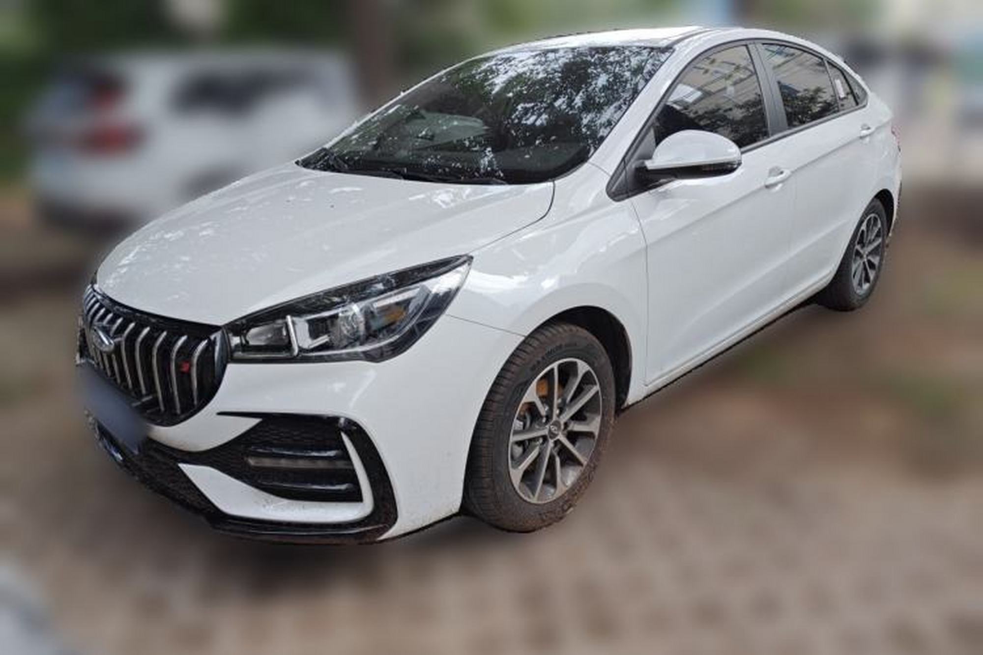 Chery Arrizo 5