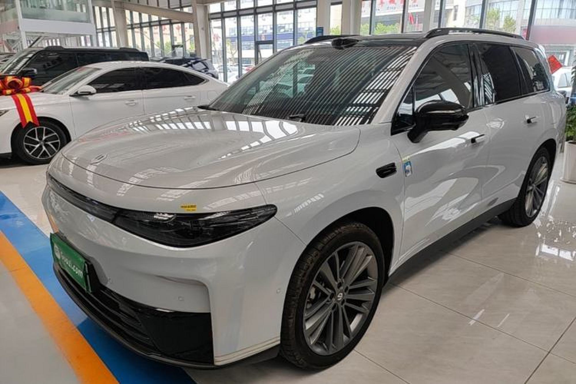 Leapmotor C16