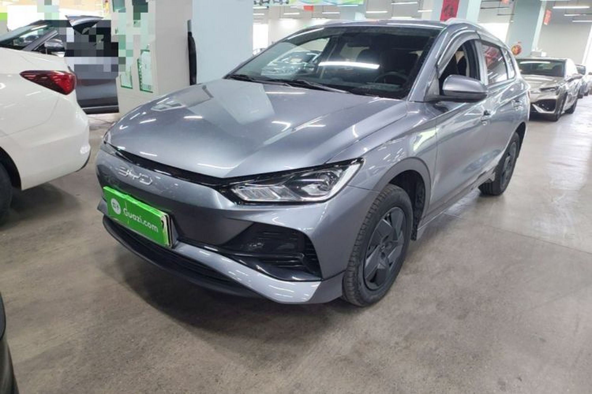 BYD e2