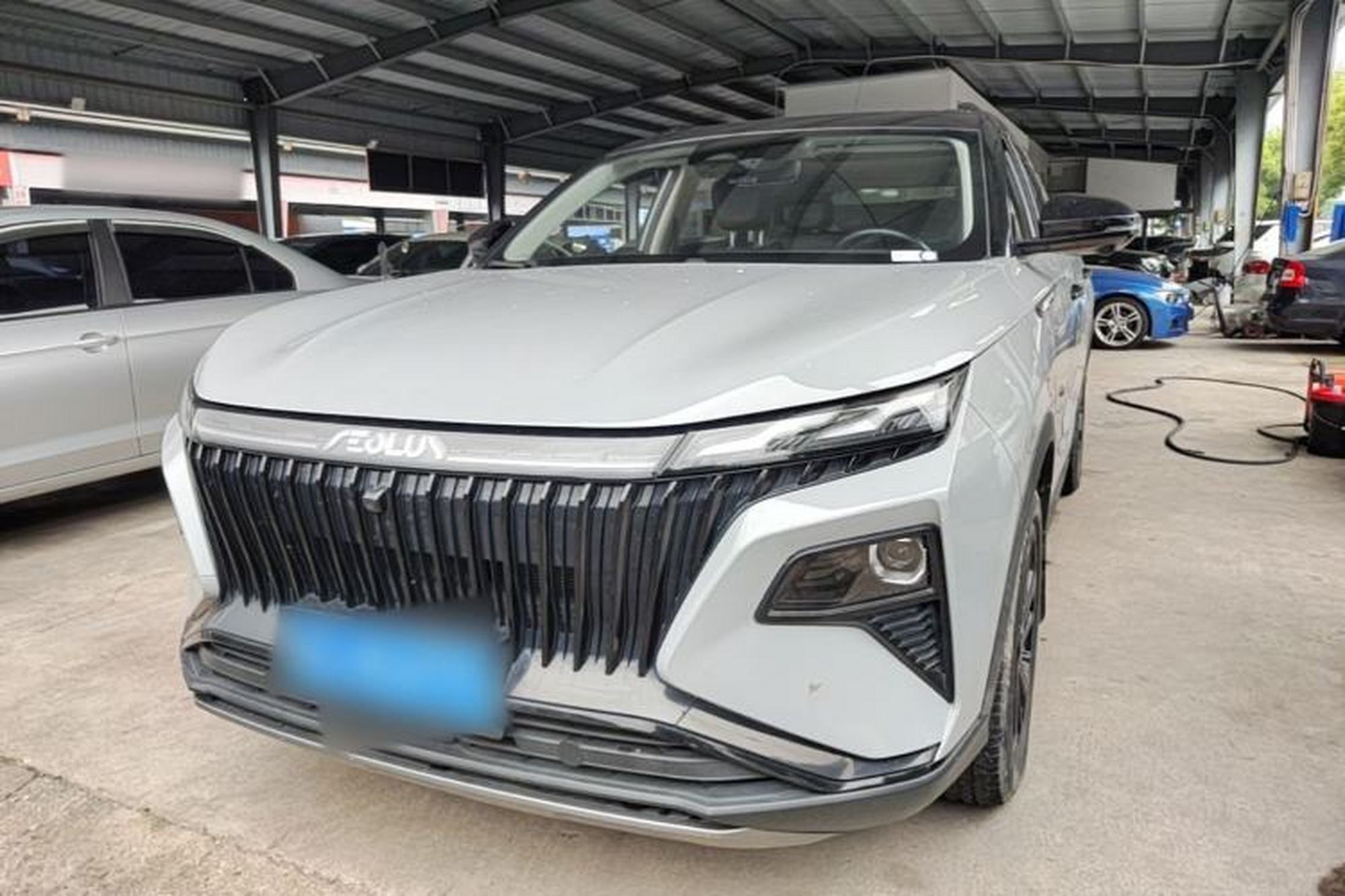DongFeng Aeolus Huge