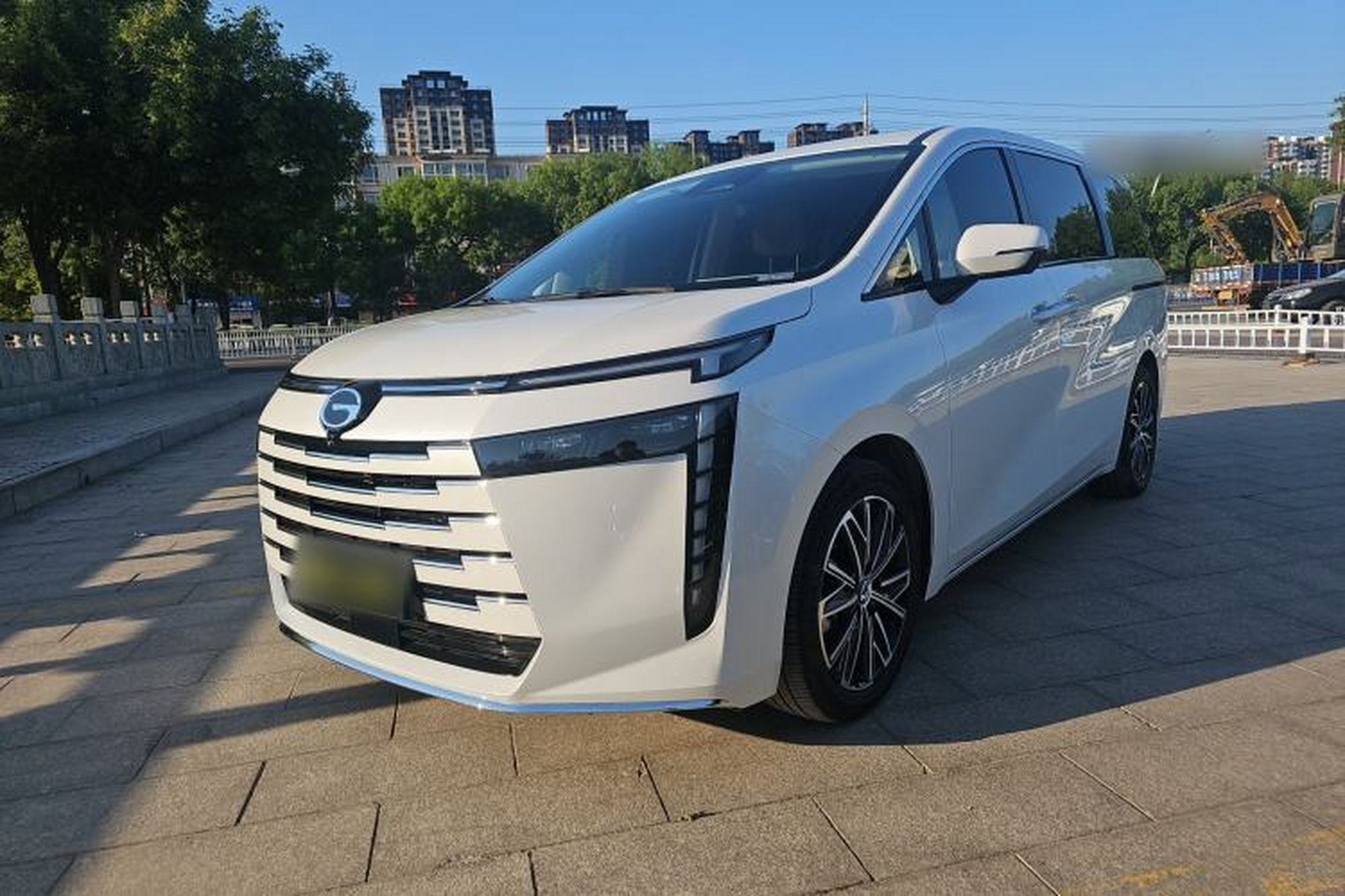 GAC Trumpchi E8