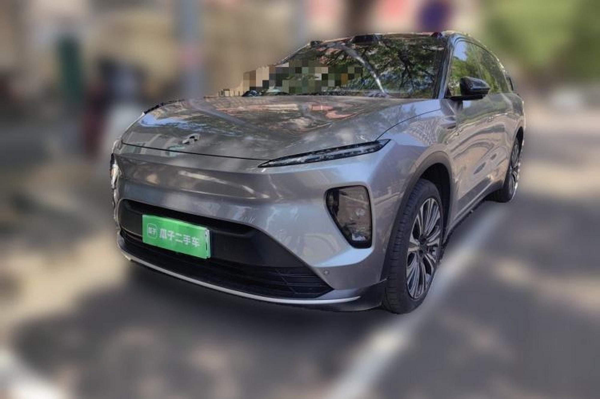 NIO ES8